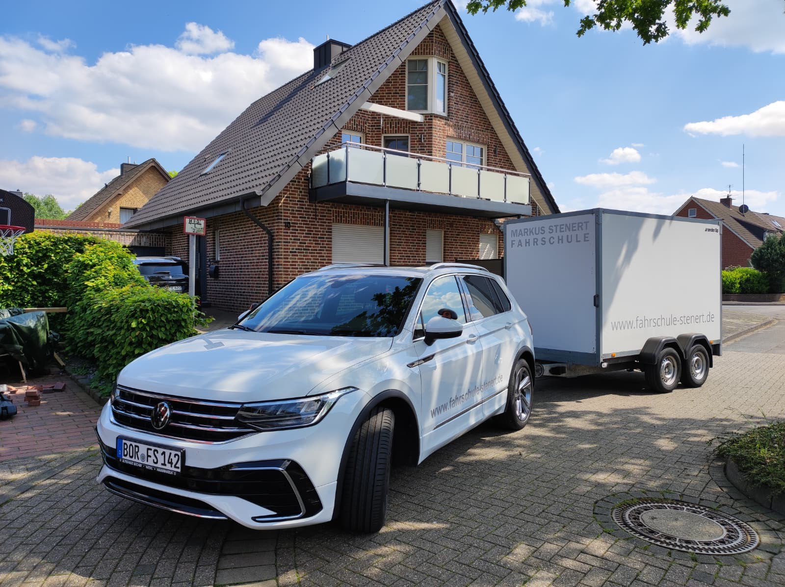 Fahrzeug Fahrzeug
